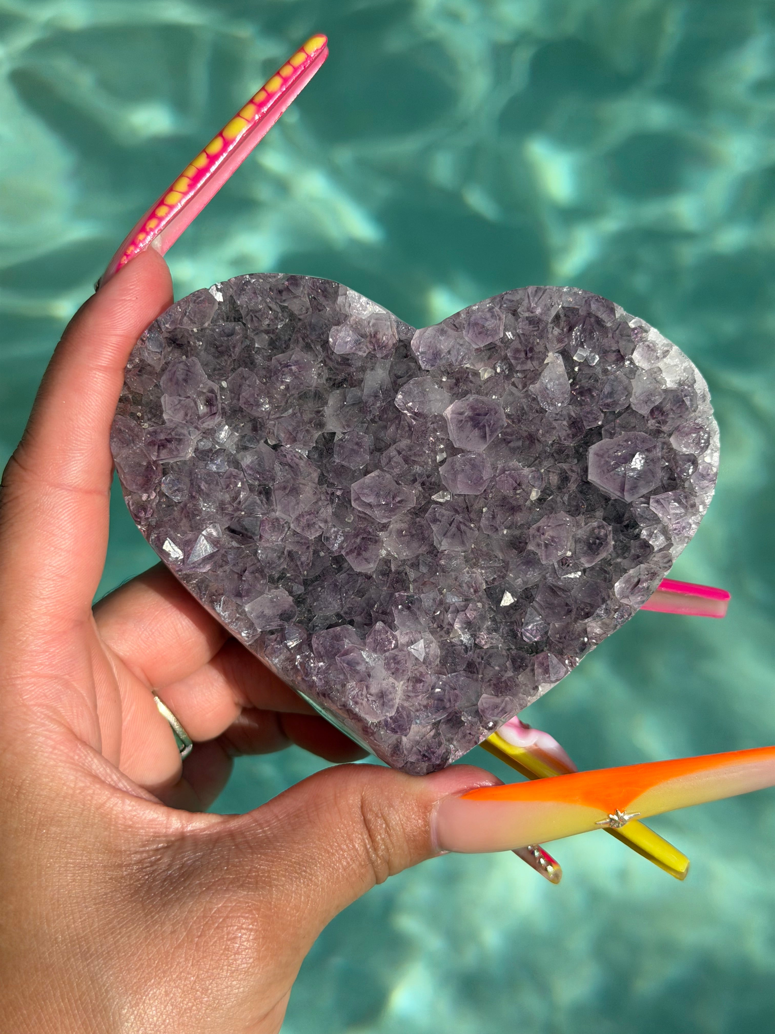 Amethyst Cluster Heart A15